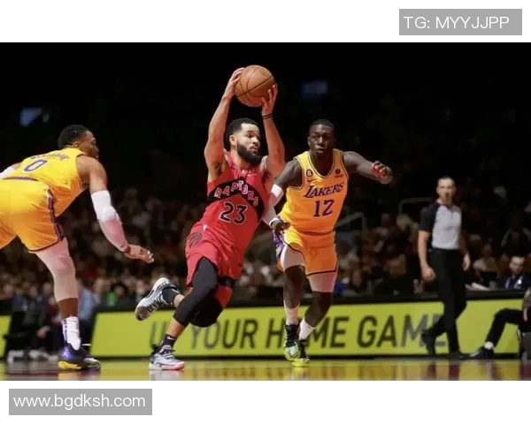 03年湖人对决猛龙的经典时刻回顾与赛季精彩瞬间分析 03年湖人对决猛龙的经典时刻回顾与赛季精彩瞬间分析